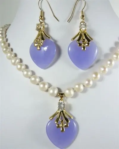 

Очаровательное 7-8 мм Белое Жемчужное ожерелье 17 "и фиолетовое сердце Нефритовая Серьга Кулон