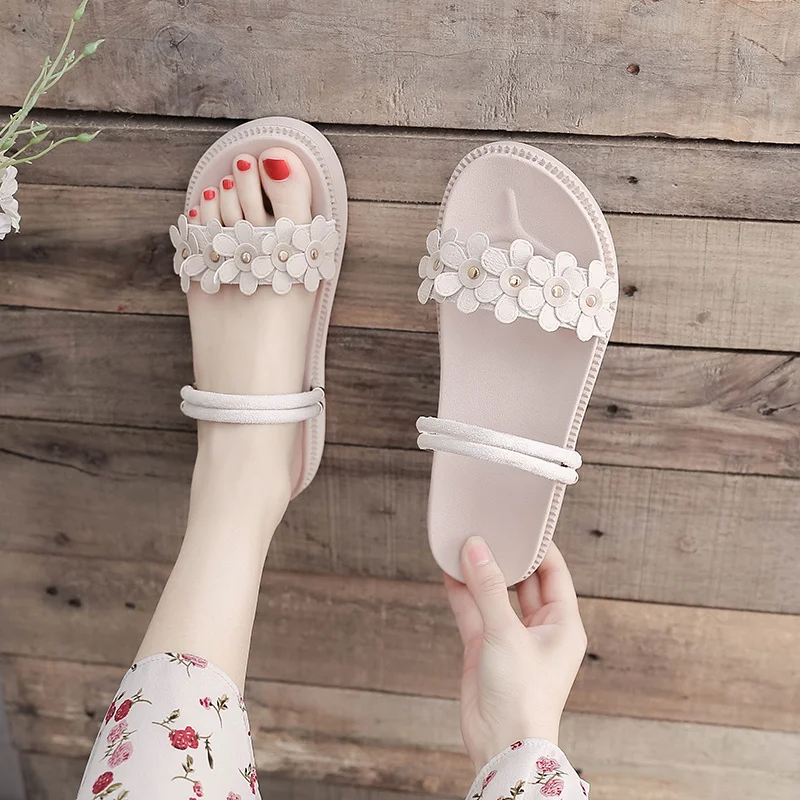 

Shoes Woman 2021 Slippers Flat Shale Female Beach Lady Platform Luxury Slides Low Pantofle Sabot Summer Girl Soft Designer New R