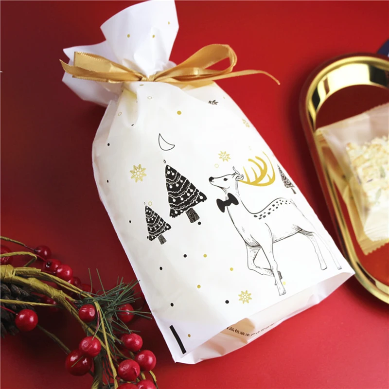 

10pcs High Quality Christmas Plastic Candy Bags Santa Claus Elk Candy Sweet Treat Bags Xmas New Year Biscuit Bags Gift