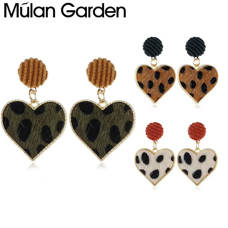 

M&G Leopard Faux Leather Feather Earrings Women Heart Pendant Drop Earrings Fashion Jewelry Accessories Hot Sale Gift Wholesale