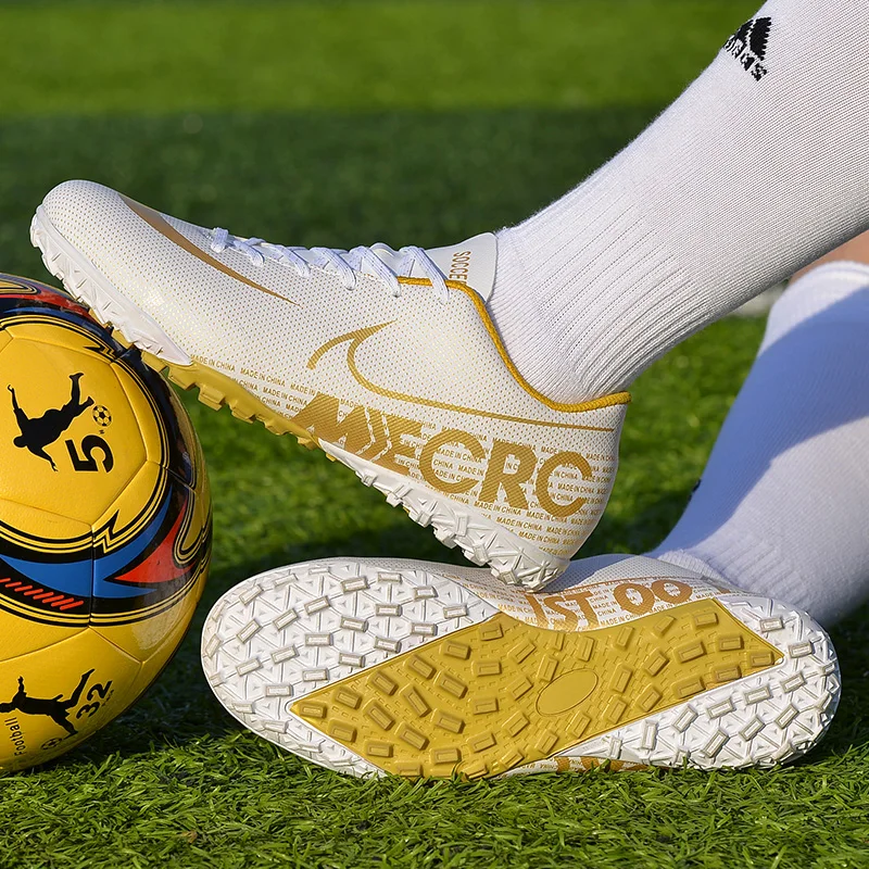 

Size 34-44 Men's Soccer Shoes Teenager Breathable Soft Sneakers Kids Grass Training Sports Shoes FG / TF Antiskid Football Boots