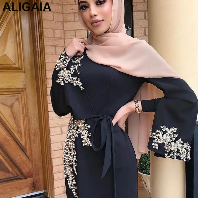 

2021 New Plus Size Women Dress Ladies Fashion Casual Ethnic Style O Neck Embroidery Slim Bag Hip Long Dress