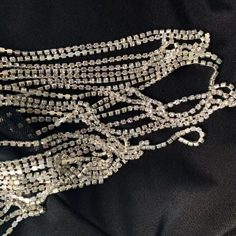 

Tassels Detail Designed Plunge Dress Women Sexy V Neck Long Sleeve Bodycon Dress Winter 2019 Solid Tight Waist Party Dresses