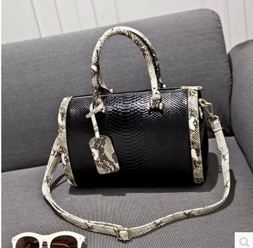 

Korean women's bag 2021 new fashion luxury women's bag crocodile pattern Handbag Pu elegant one shoulder cross pillow bag