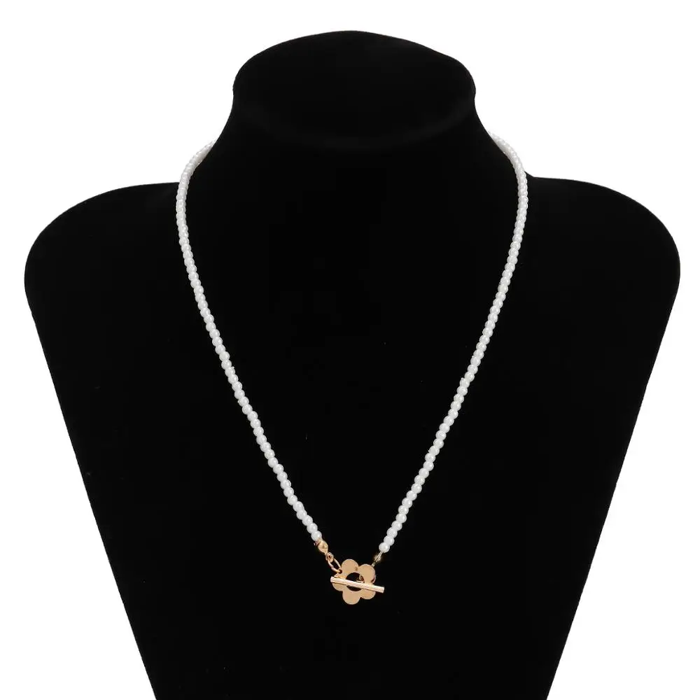 

Bohemia Vintage Pearl Women Necklace Vintage Imiation Pearl Sweet Flower Lariat Lock Necklace Lasso Clavicle Chain Jewelry