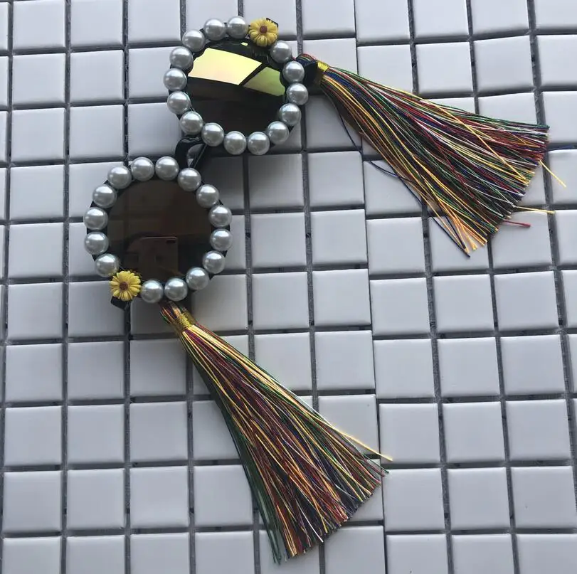 2019 Round Pearl Women Men Sunglasses Summer Shades Colorful Eyewear Tassel Sun Glasses Mirror Eyeglass Flower Vintage Sunglass |