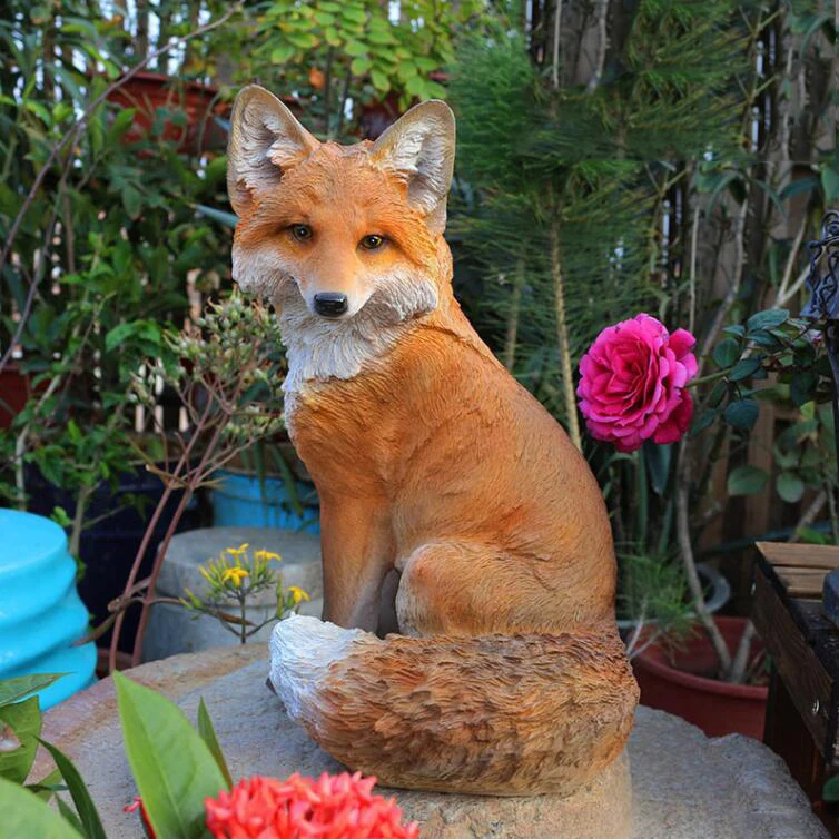 

Скульптура искусственная лиса из канифоли