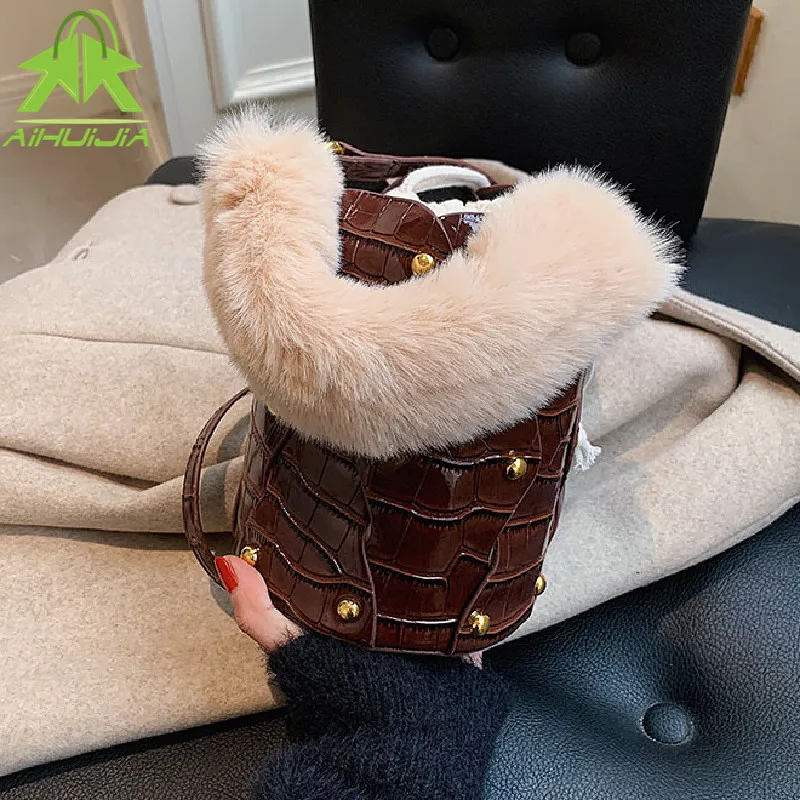 

Роскошная сумка-ведро с каменным узором для женщин, новинка 2021, Высококачественная сумка-мессенджер из искусственной кожи, модные плюшевые ...