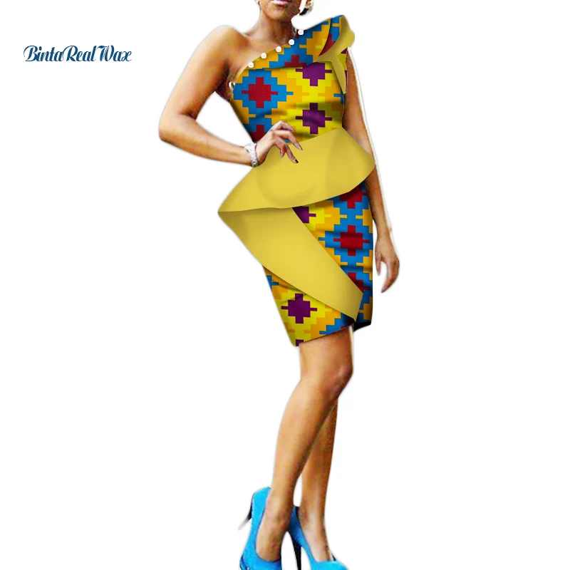 Сексуальное платье с одним Ширина плеч Длина рукава Платье со складками в