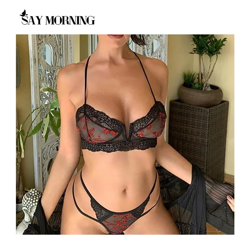 Комплект кружевного нижнего белья с вышивкой и V-образным вырезом | Женская