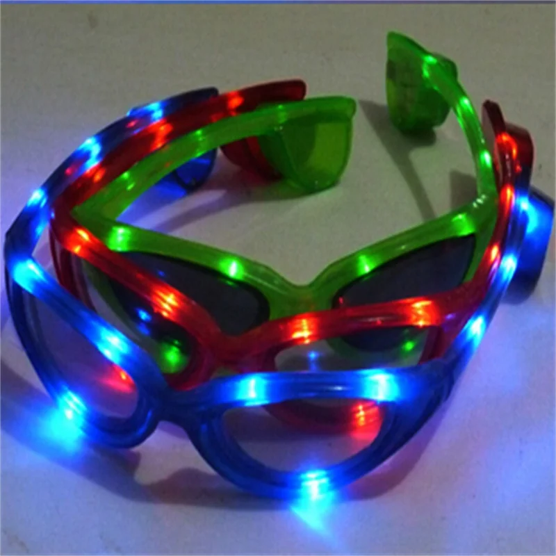 игры светящиеся. машинки светящиеся в темноте с дорогами magic tracks. спиннер светящийся. игры светящиеся. планшет для рисования светом детский freeze light формат а1.