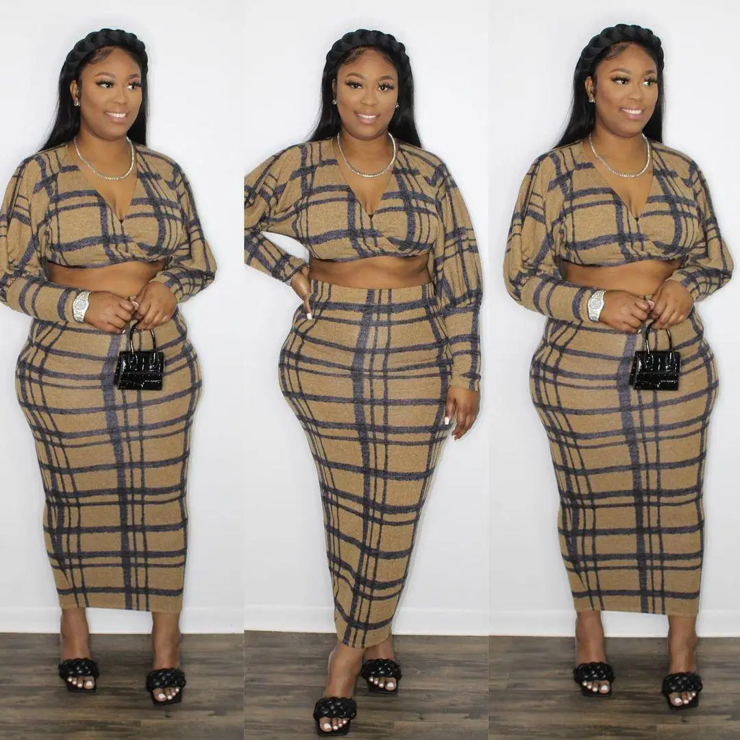 

2022 New Arrival Vintage Printed Luxury Two Piece Women Sets With Skirts Long Sleeve Pullover Retro Crop Top Sheath Dresses