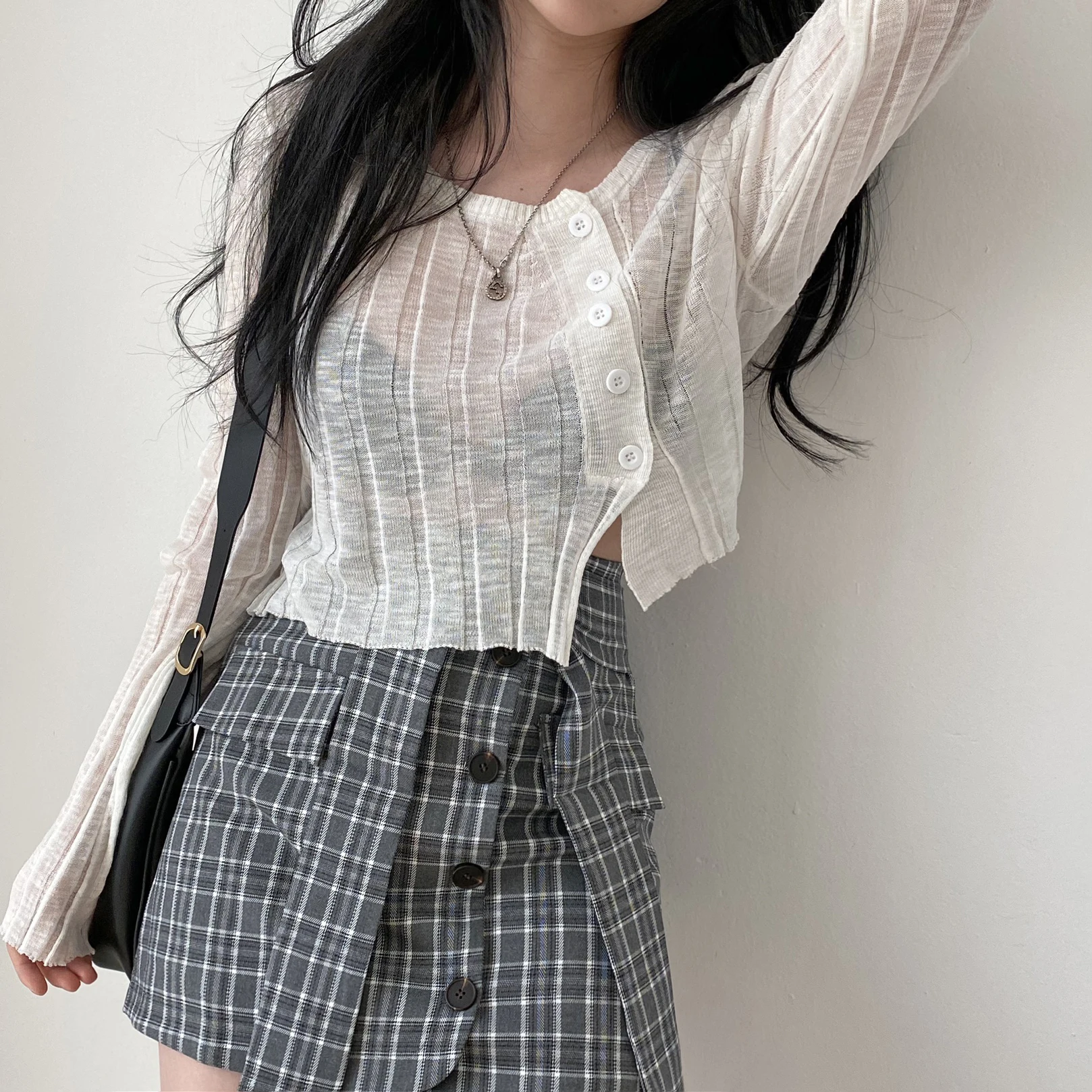 

Summer perspective thin section irregular long-sleeved sunscreen sweater female loose slim slide button design cardigan top