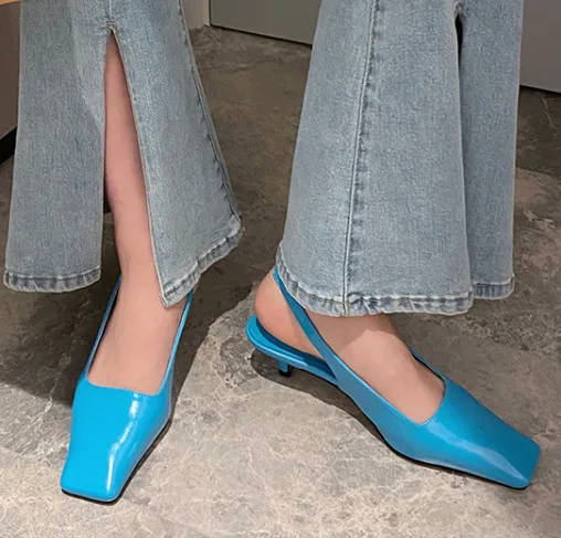 ?? 韓国スタイルのスクエアヘッドシューズ,浅い口のシューズ,シンプルで用途の広い,バックルヒール,新しいコレクション2020