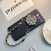 For Samsung Galaxy Z Flip 3 5G Flip Luxury Fashion Bling Diamond Flower Stand Bracelet Chain Handbag Design Leather Case Cover
