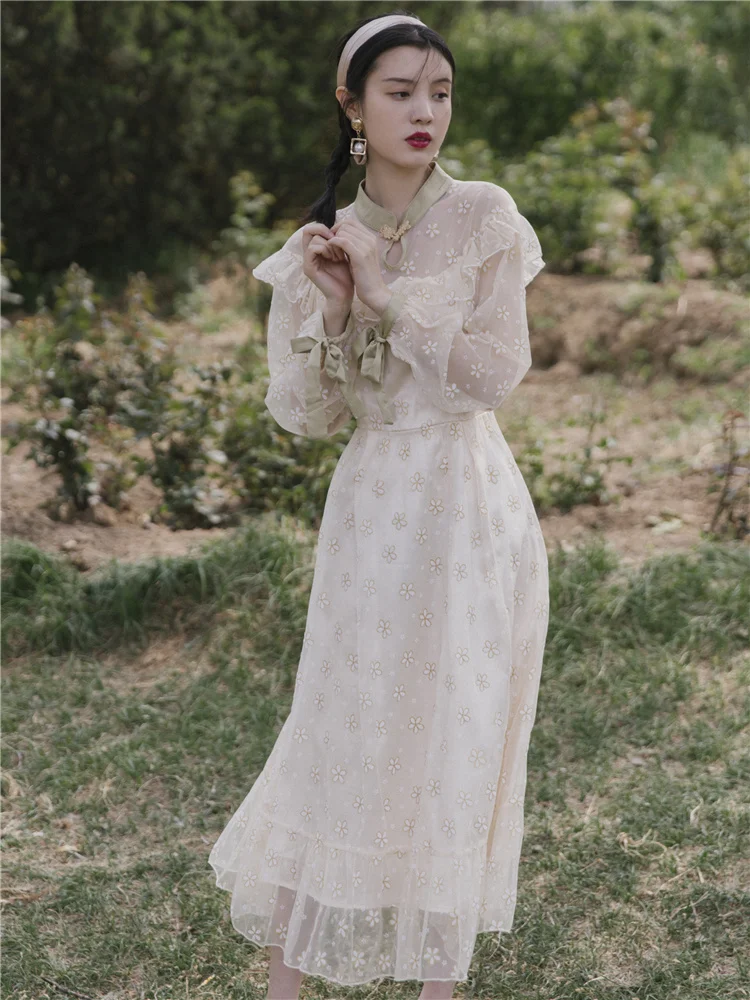 

Женские платья МАЗ