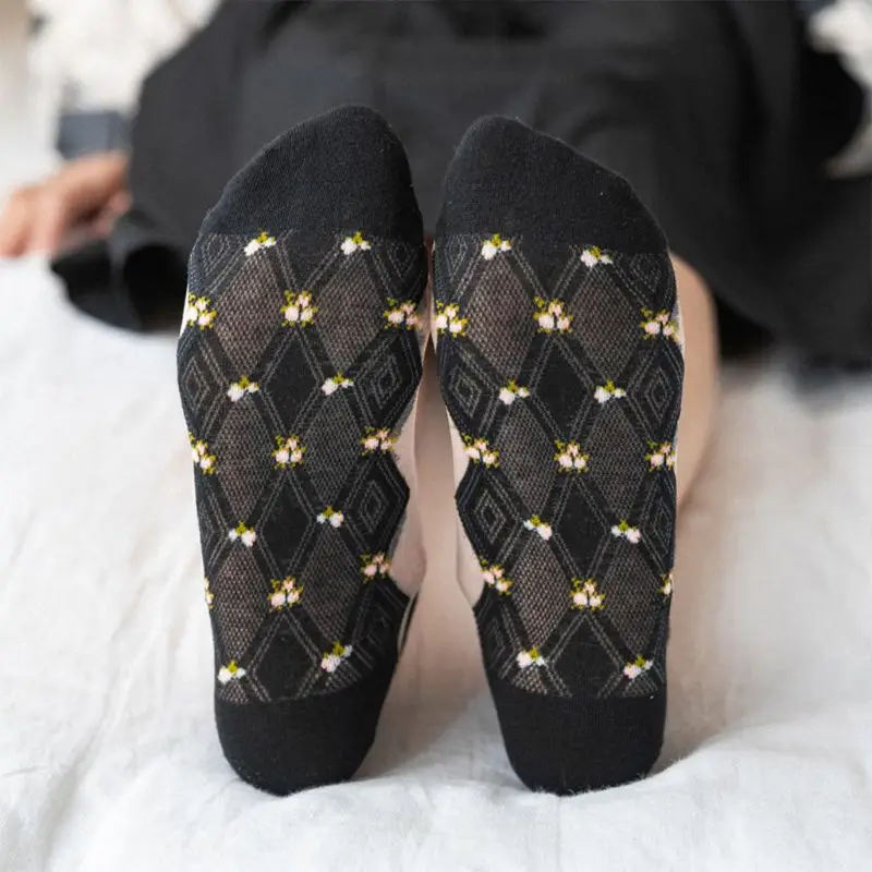 

Korean Female Summer Glass Fiber Boat Socks Floral Jacquard Breathable Rhombus Mesh Cotton Bottom Short Hosiery