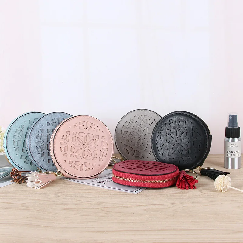 

Ladies Luxury Wallet Simple Tassel Pendant Fashion Girl Bag Beautiful Hollow Coin Purse Kawaii Mini Bag Coin Purse Women PU