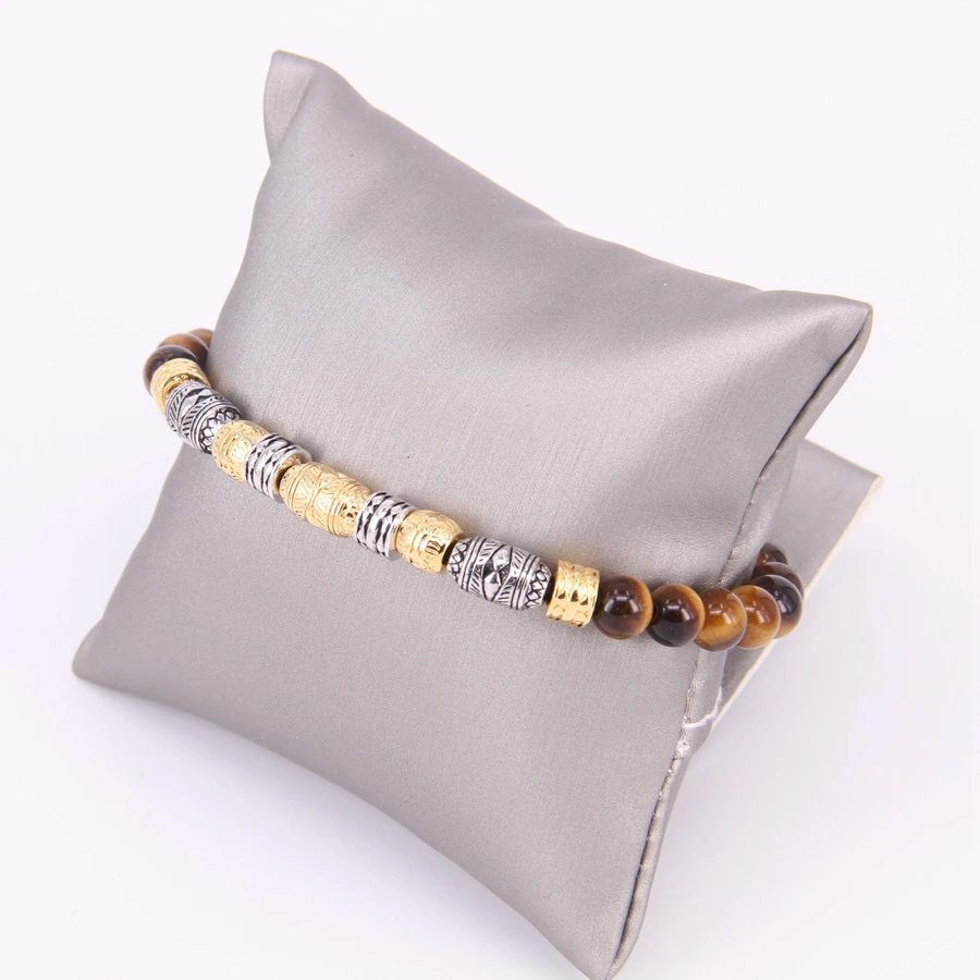 Эластичный браслет Thomas с золотыми бусинами и в виде глаз тигра подвесками на