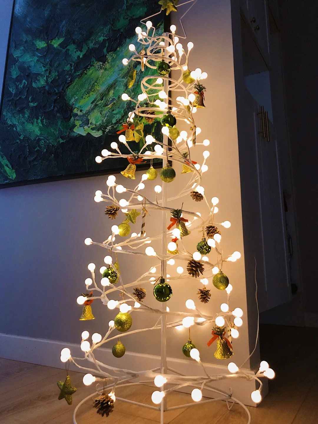 

Рождественское украшение для спальни, освещение для дома, украшение для комнаты, креативная сцена, светящаяся елка, украшение, светильник