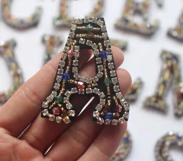 Буквы критальные нашивки Алфавит вышитая бисером аппликация буквы | Дом и сад