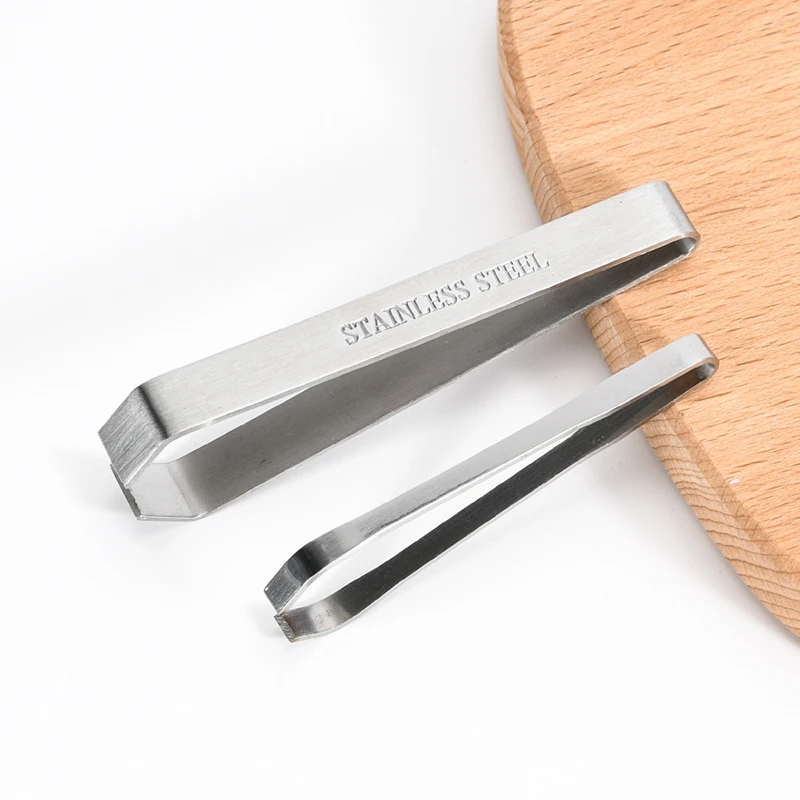 

Stainless Steel Fish Bone Remover Pliers Pincer Puller Fish Bone Tweezer Tongs Pick-Up Utensils Kitchen Tweezers Seafood Tool