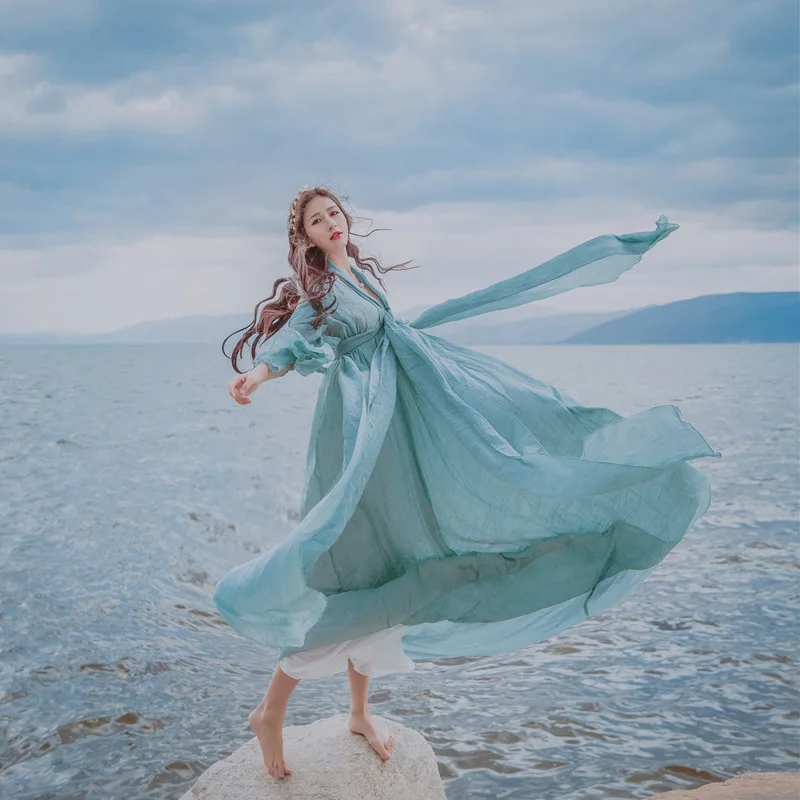 Винтажное сказочное средневековое платье эпохи Возрождения принцессы