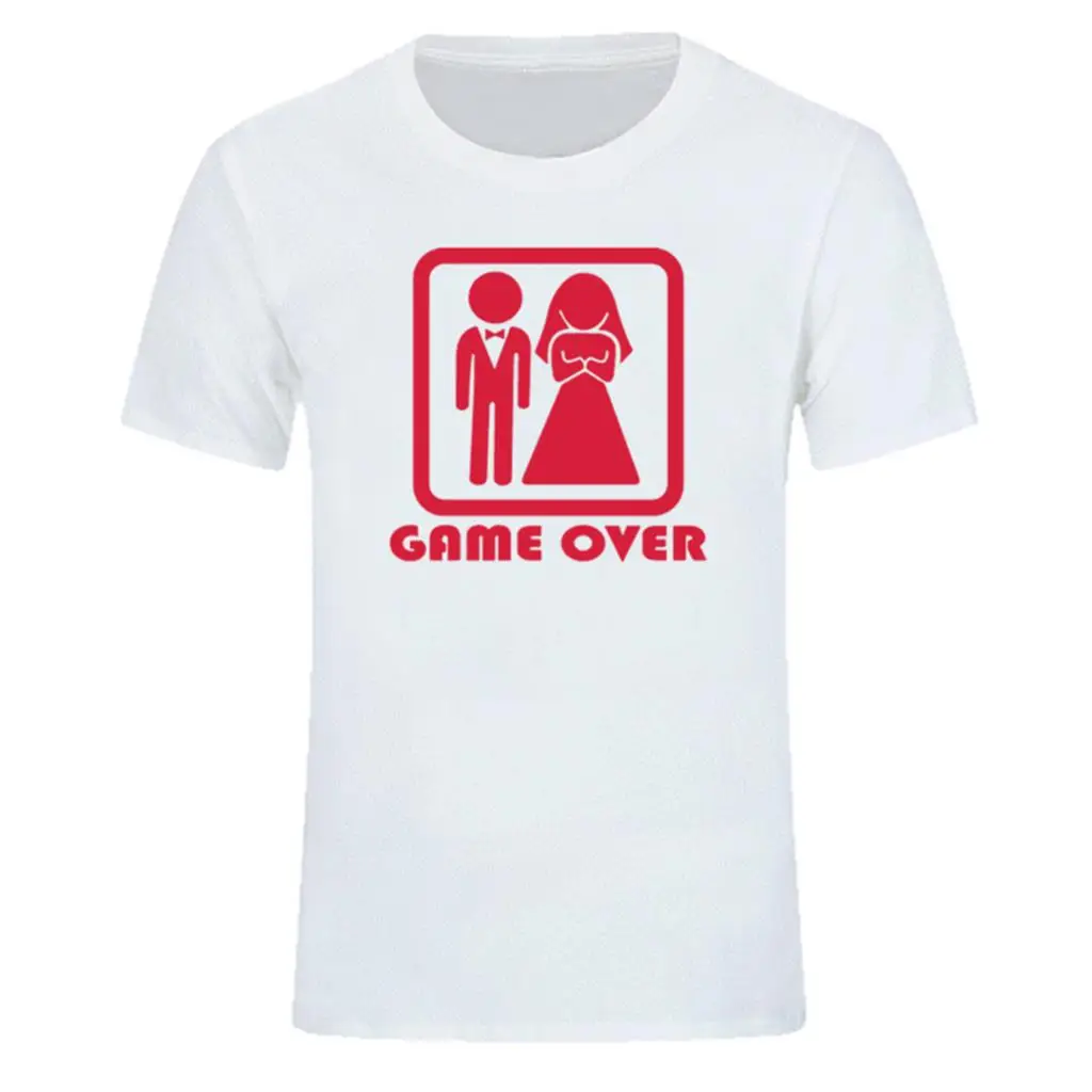 Мужская футболка с коротким рукавом круглым вырезом и юмором