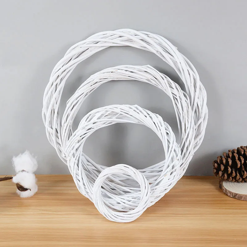 

White Garland Wicker Round Design Christmas Tree Rattan Wreath Ornament Vine Ring Decoration Home Party Hanging Flower Craft