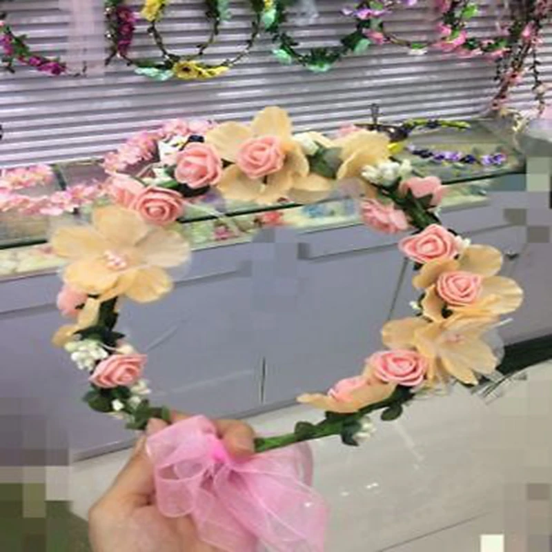 Цветочная повязка на голову для женщин нарисованной длинноволосой девочкой