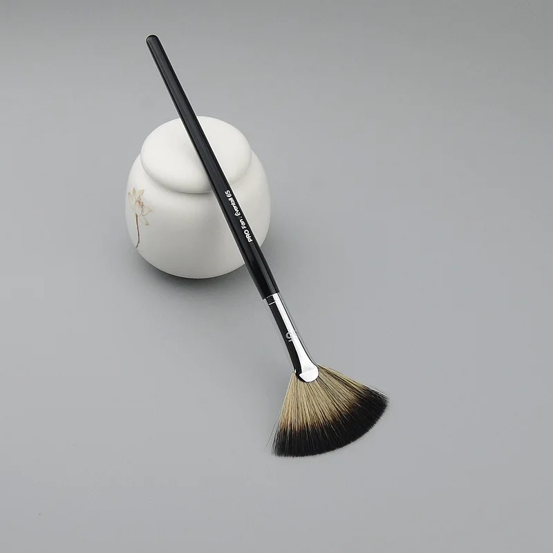 

SEP 65# Highlighter Fan Brush Face Blush Contour Powder Highlighter Brush Powder Setting Highlighter Makeup Brush Makeup Tools