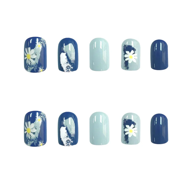 

2021 ins spring net red new product haze blue little daisy wearing manicure piece fake nail patch fake nails