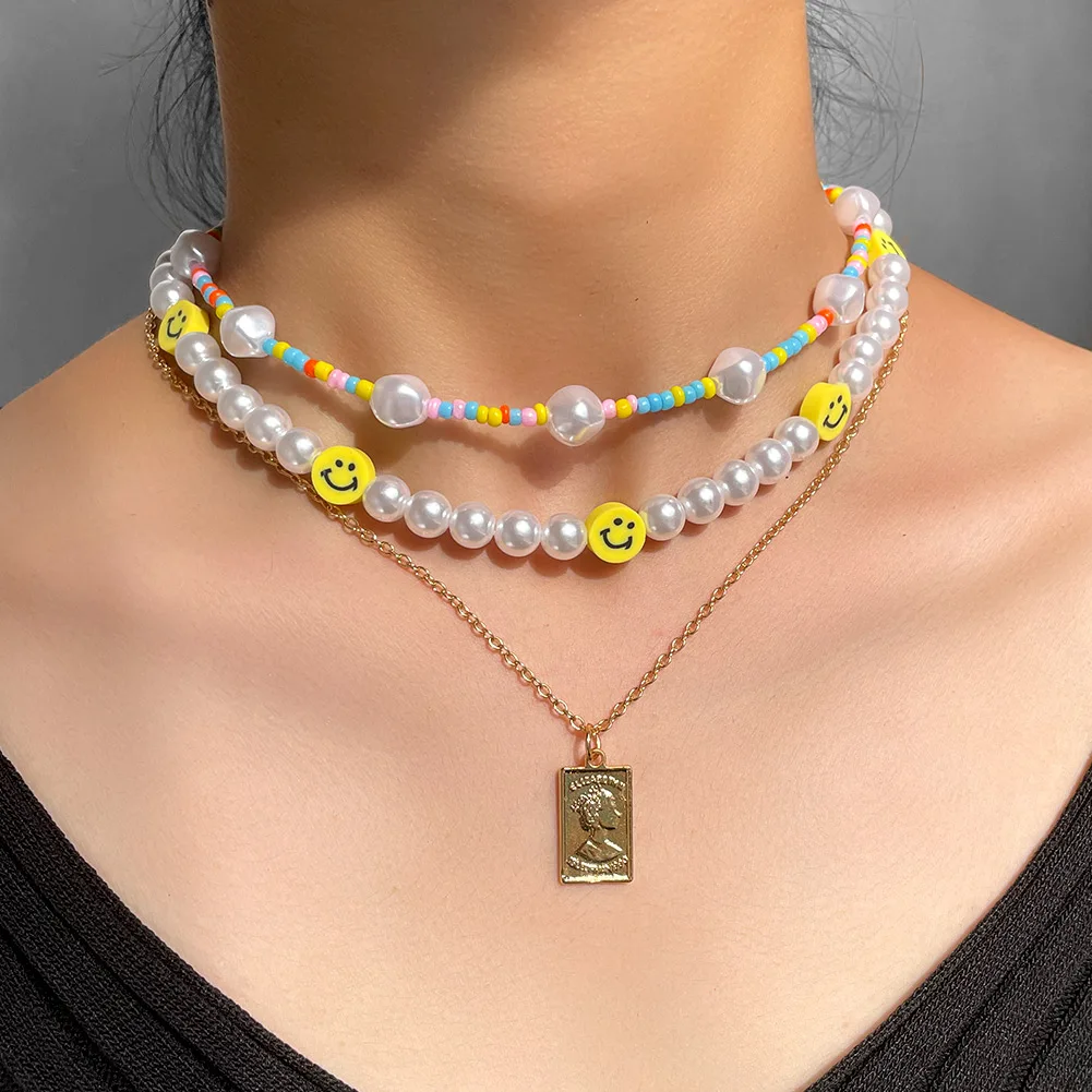 

Summer Smiley Pearl Choker Candy Color Rice Bead Necklaces For Women Portrait Pendant Handmade Necklace Bohemia Beach Jewelry