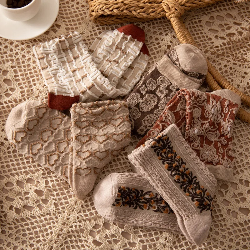 5 Pairs Fashion Harajuku Retro Embroidery Woman Socks Japanese Kawaii Cute Socks Ethnic Lolita Tube Socks Women Christmas Gift