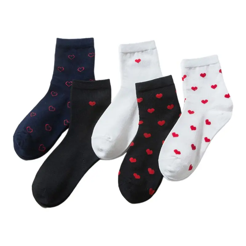 

Q6PB 5 пар корейские женские летние хлопковые носки для девушек на весну лето милые повседневные Простые Носки с принтом сердечек черного и бе...