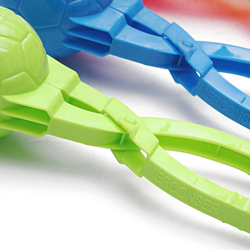 

Funny Snowball Clip Clamp Ball Maker Children Outdoor Sport Snow Fight Play Toy Snowball Maker