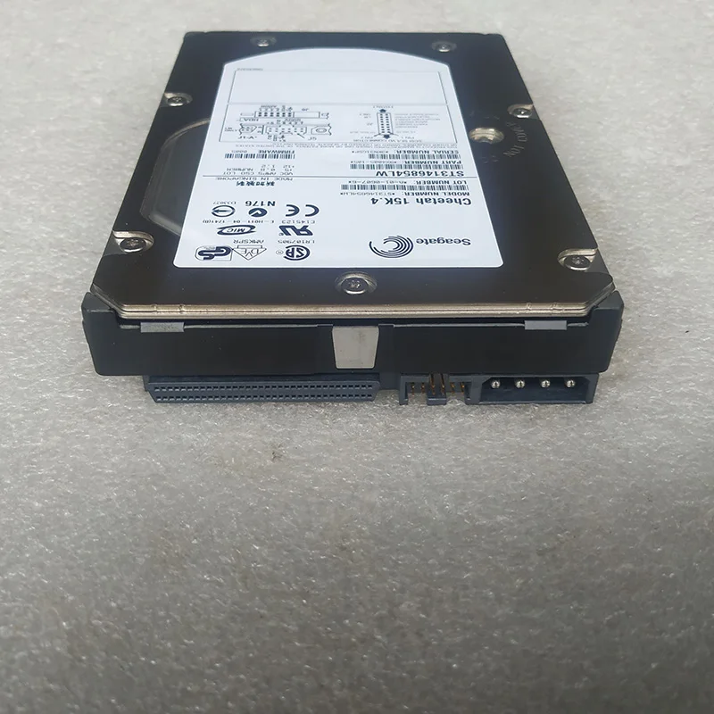 

Seagate Cheetah 15K.4 ST3146854LW 147GB 15000 RPM 8MB Cache SCSI Ultra320 68pin 3.5" Hard Drive