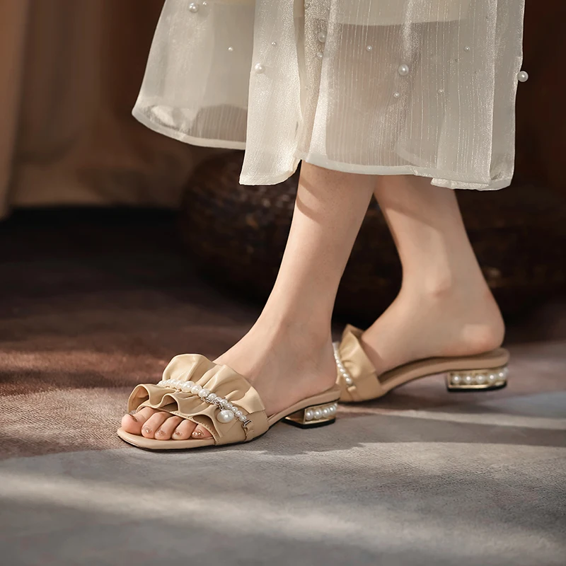 

Pearl Decoration Women's Slippers Sweet Genuine Leather Low Heels Sandals For Women Summer Party Prom Shoes Woman