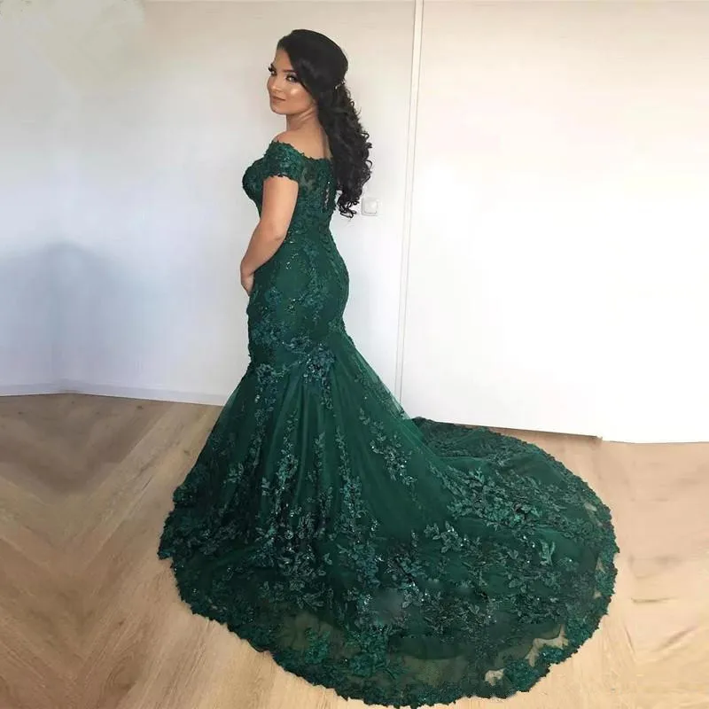 

Bling Bling Burgundy Evening Dresses Mermaid Lace Appliques Off the Shoulder Luxury Evening Gown 2020 Illusion Sweep Train