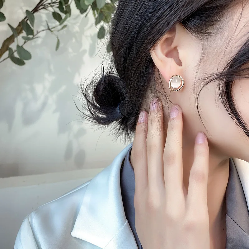 

Simple Opal Women Earrings Needles Exquisite Sweet Wind Alloy Ladies All-Match Fashion Gift Jewelry