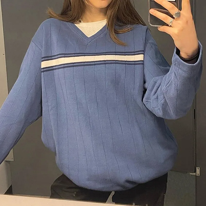 

Женский свитер оверсайз в полоску, повседневный Свободный вязаный джемпер с V-образным вырезом, винтажная Корейская трикотажная одежда в ст...