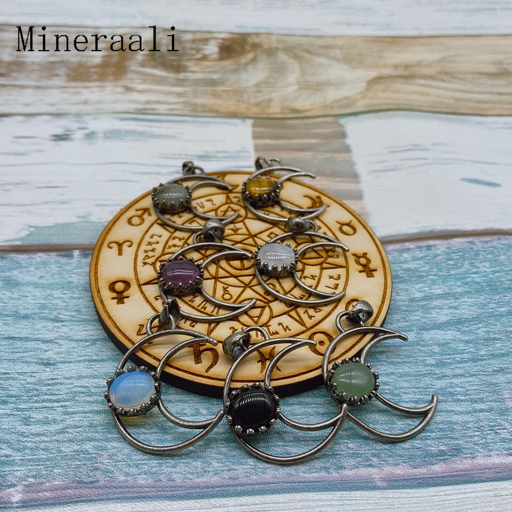 

Moon Shped Natural Crystal Stone 7 Chakras Pendant Amethyst Aventurine Crystal Crescent Rose Quartz Natural Stone Opal Necklace