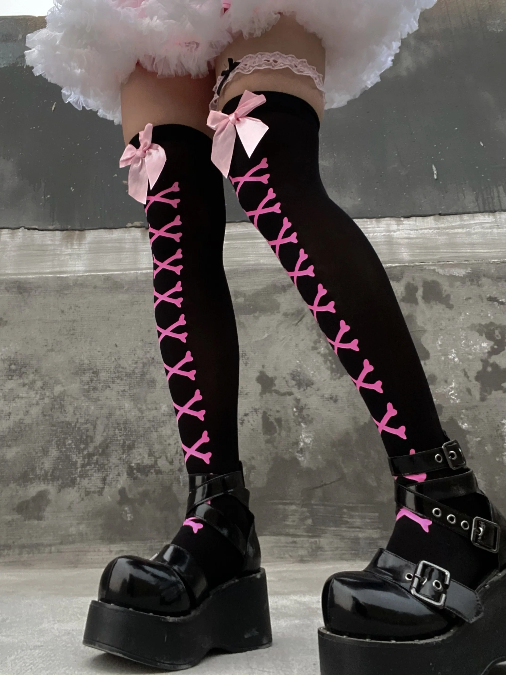

Hot Girl Bone Bow Socks Streetwear Girls Thin Leg Black Sweet Cute Pink Y2K Harajuku Lolita Knee Socks