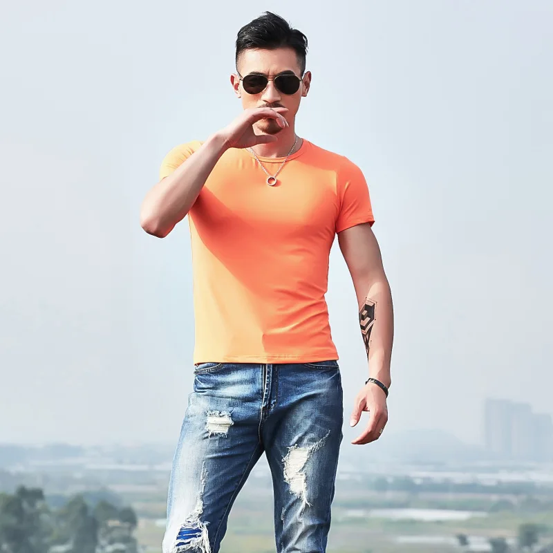 Футболка мужская приталенная с V образным вырезом короткий рукав однотонная