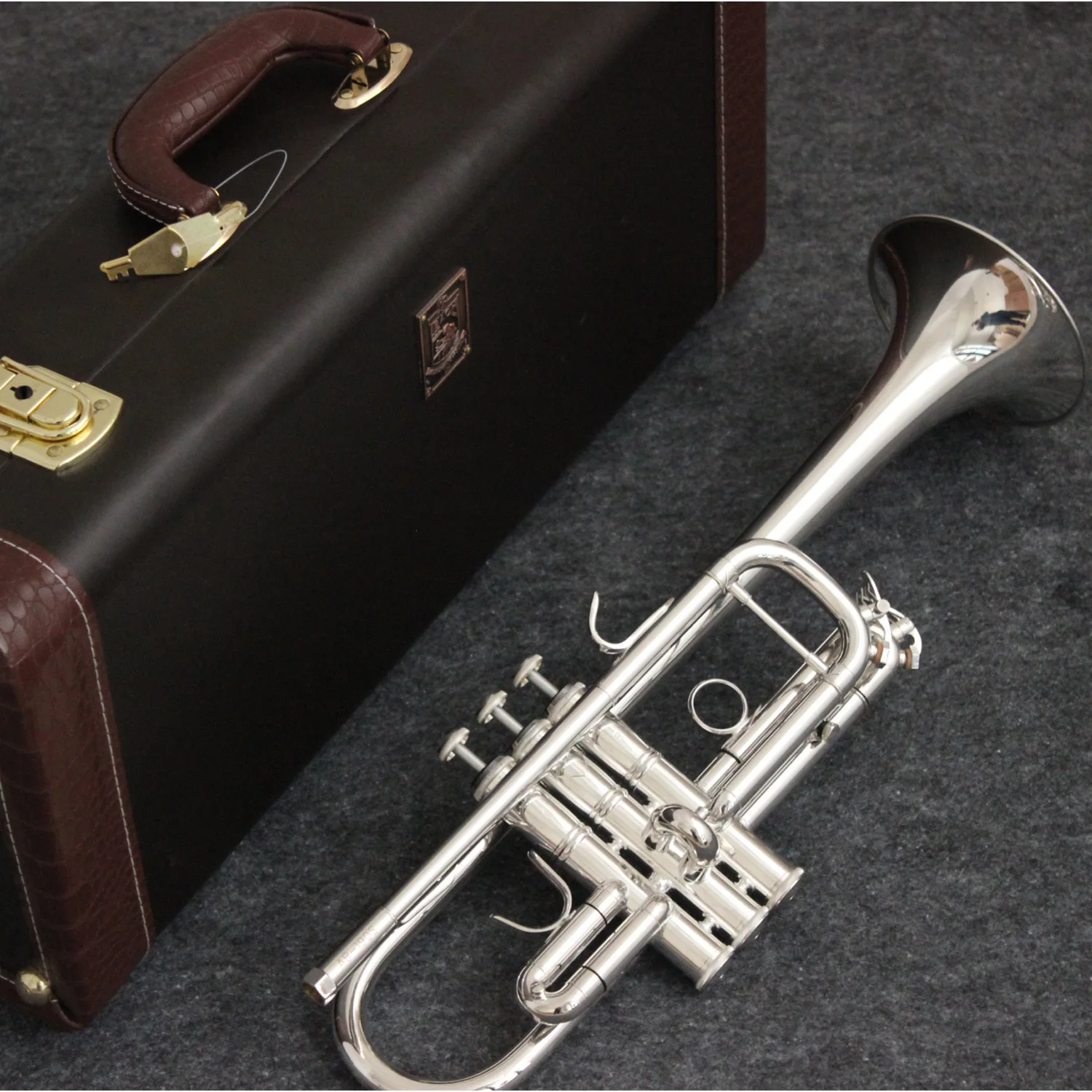 

New MFC C Trumpet AB-190S Silver Plated Music Instruments Profesional Trumpets C Tone Mouthpiece Accessories Included Case