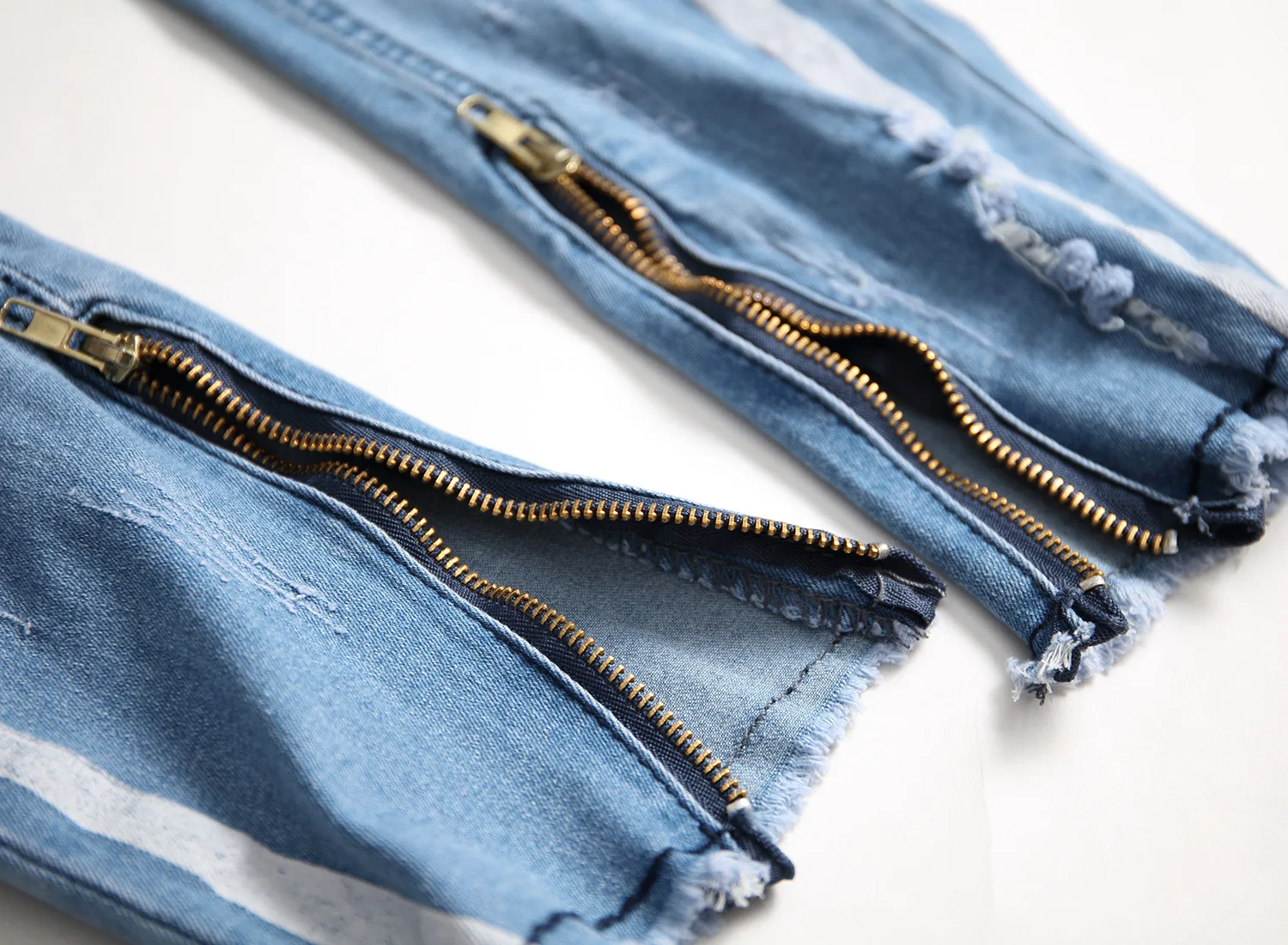 

Wimilous Denim new men's jeans high street ripped feet side white striped men's denim trousers