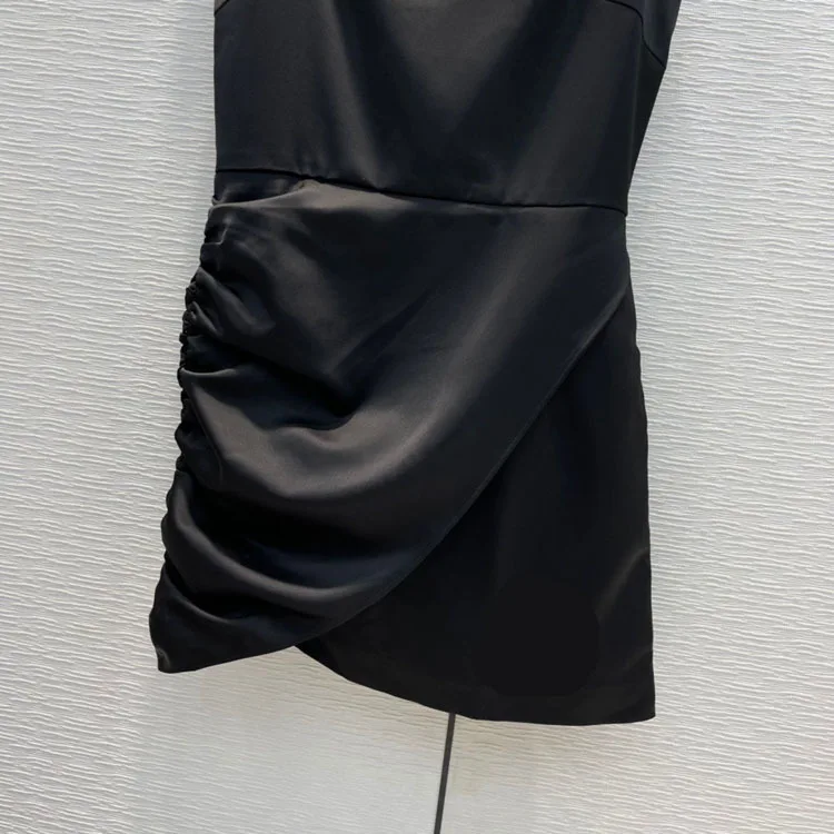 

2021 summer women's new temperament sexy joker irregular fold waist strap skirt