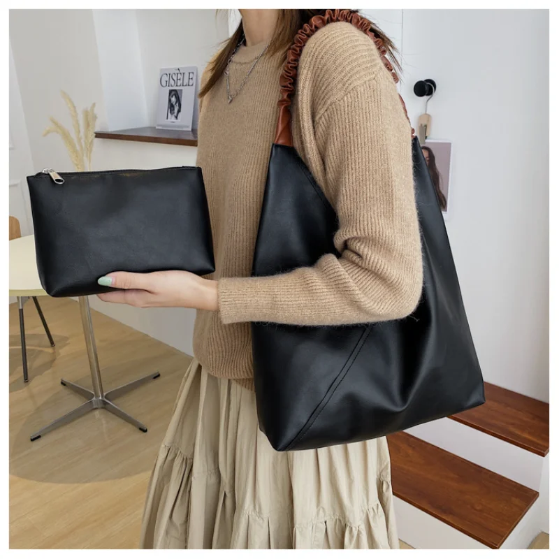 

Bucket Bag Female Large-capacity Korean Fashion Simple Soft Leather Shoulder Bag Handbag Tote Bag Extra with A Small Bag