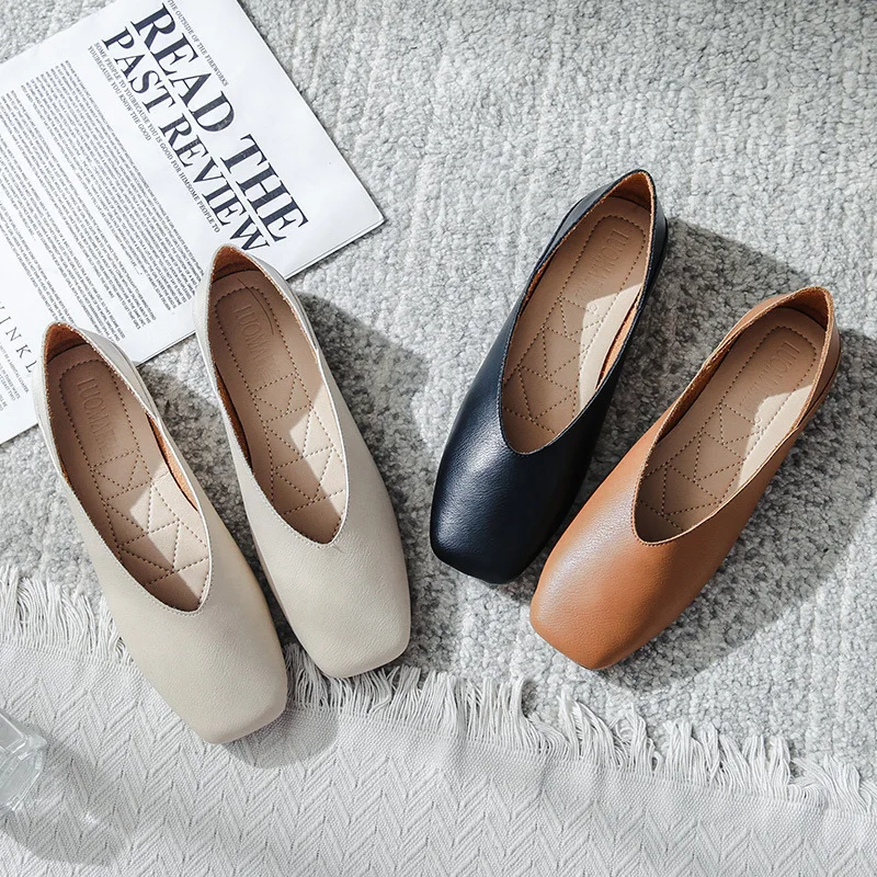 

Moccasin Shoes Casual Female Sneakers Large Size Women Loafers With Fur Square Toe Slip-on Shallow Mouth Soft Flats Moccasins Bi