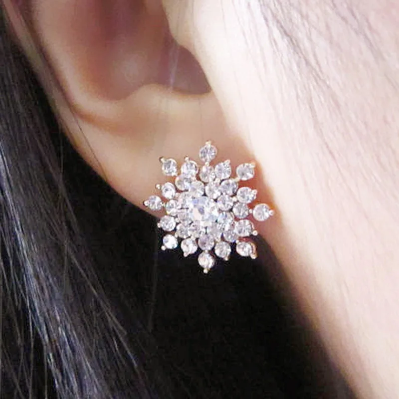 

JK Fashion Snow Flower Design Shine Women Stud Earring Romantic Wedding Bridal Earring Delicate Gift for Girl New Arrival